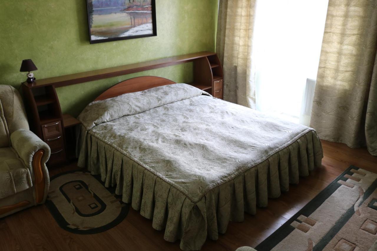Tyachiv Готель ***Феєрія מראה חיצוני תמונה